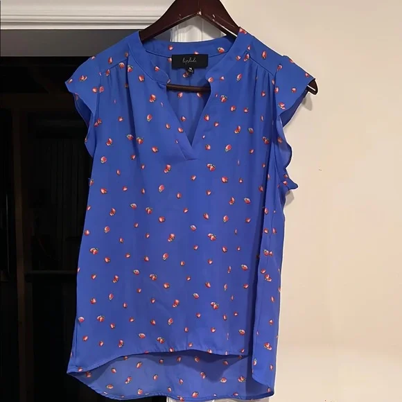 Chic Blue Flutter Sleeve Ruffled Blouse - Picture 1 of 5